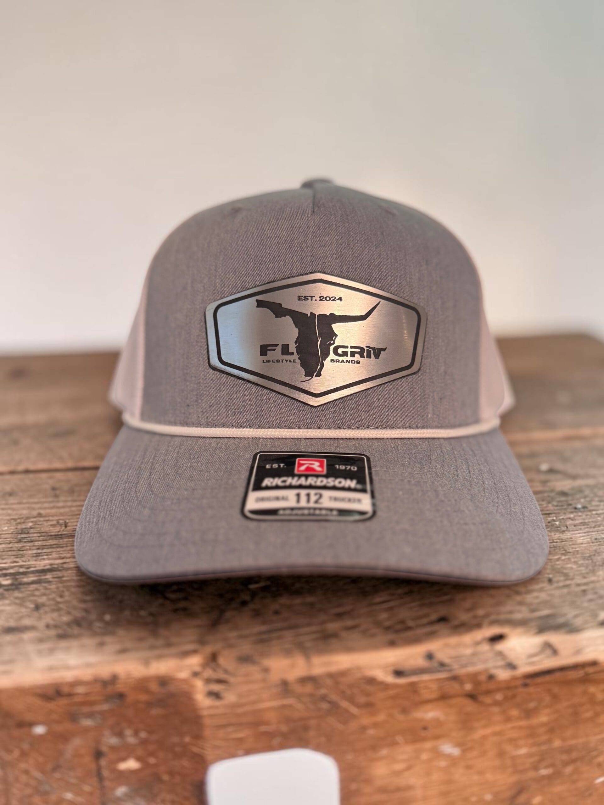 ACRYLIC Grey/Wht Rope 112